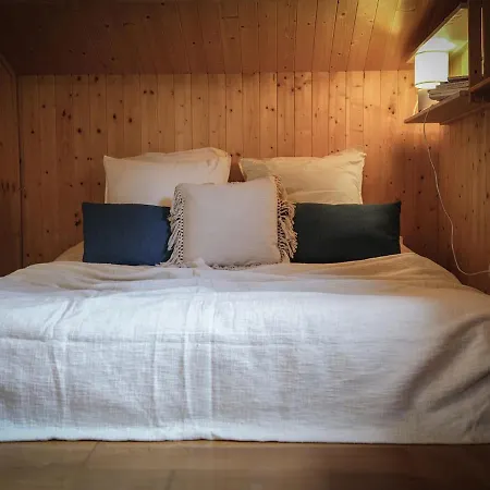 Venez Chez Vous La Maison Bleue سُفرييه