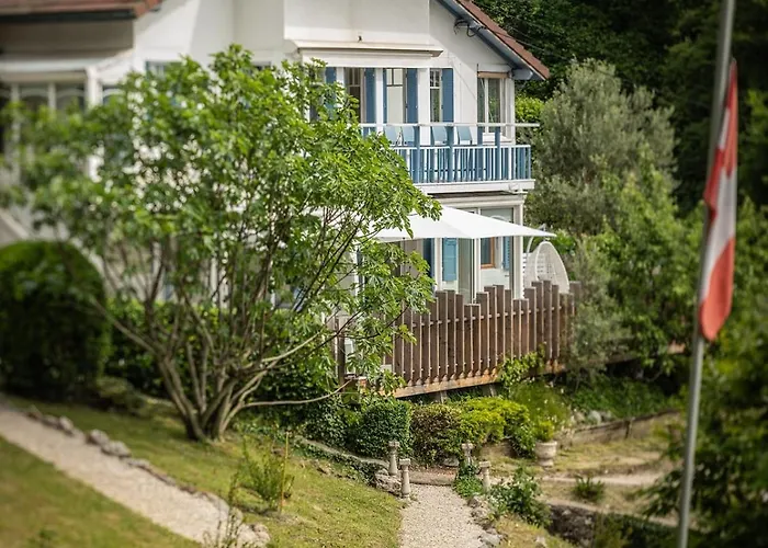 Venez Chez Vous La Maison Bleue Дом отдыха Севрие
