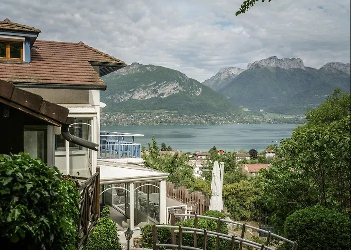 Дом отдыха Venez Chez Vous La Maison Bleue