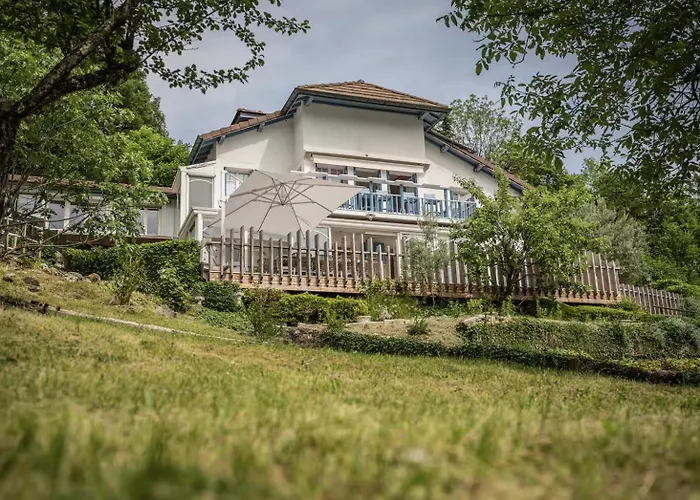 Дом отдыха Venez Chez Vous La Maison Bleue